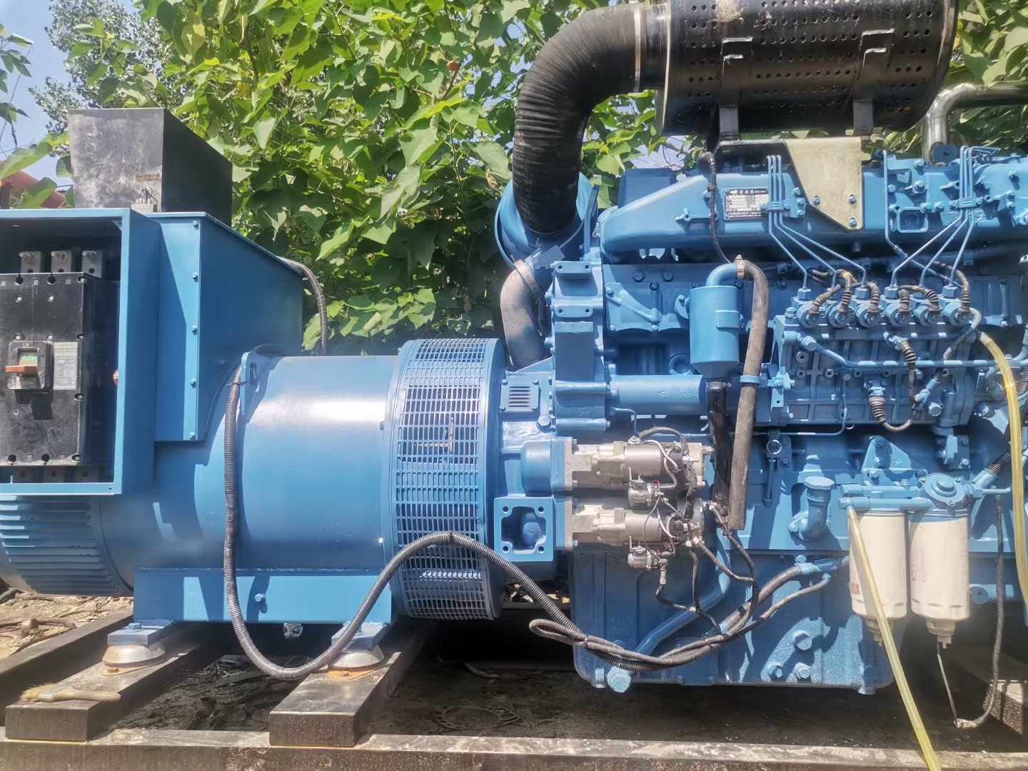 富川详细说明降低 800kW 柴油发电机输出电流波动的方法