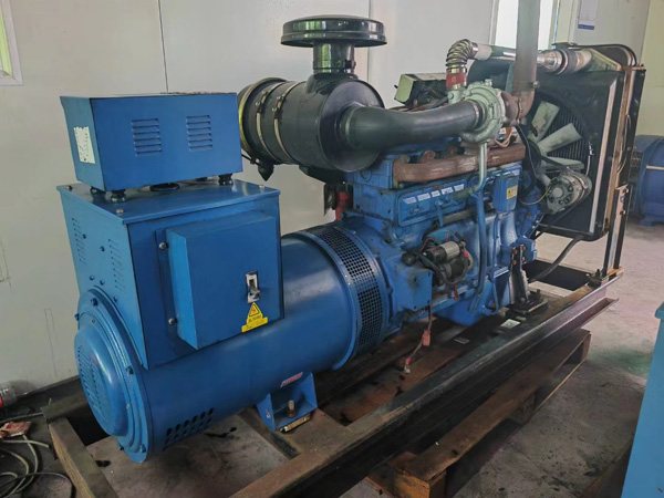 富川100kW柴油发电机组使用多级机油有哪些优缺点？